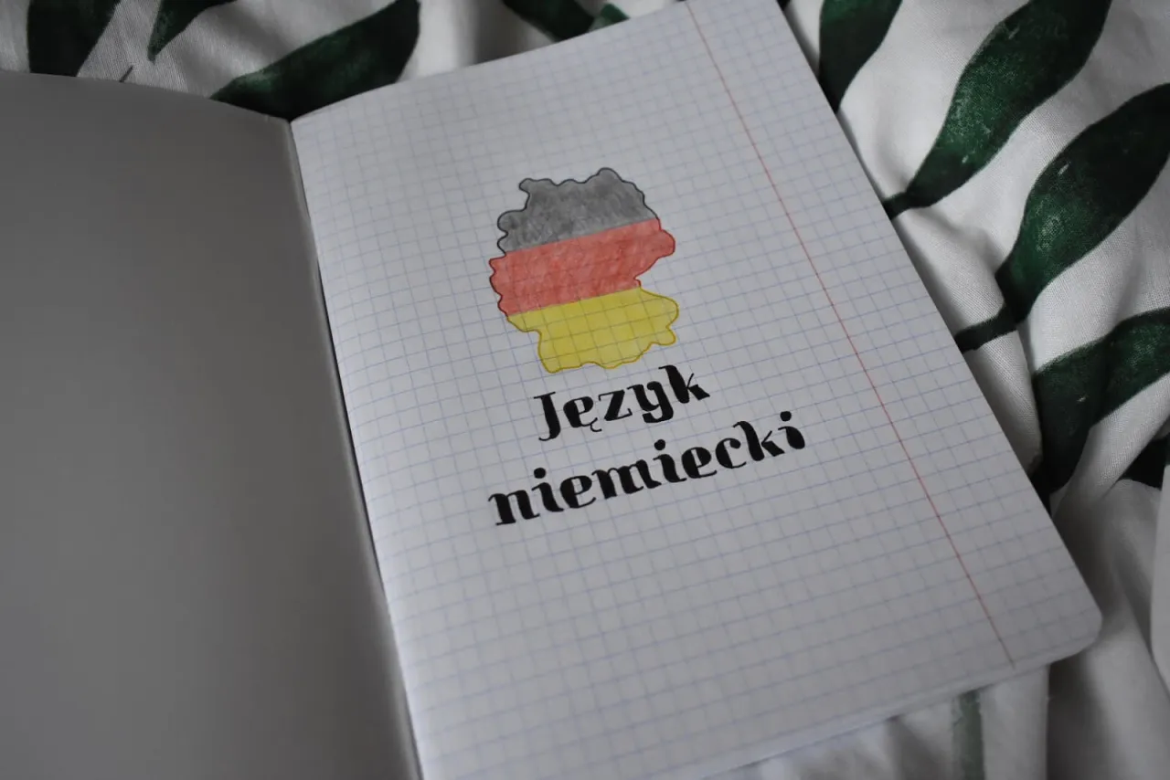 Zdjęcie Jak ozdobić zeszyt do niemieckiego, by nauka była przyjemnością