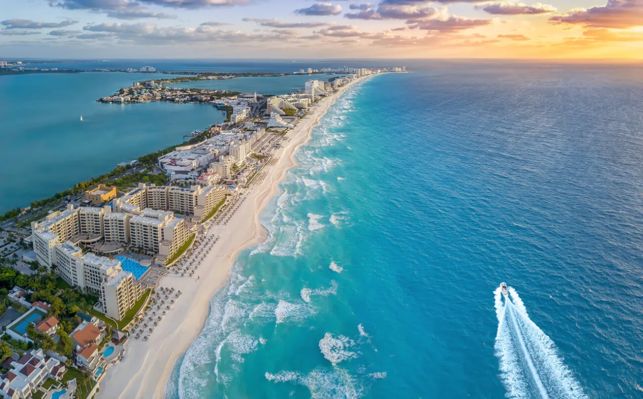 Zdjęcie Cancun kiedy jechać? Odkryj najlepszy czas na wymarzone wakacje