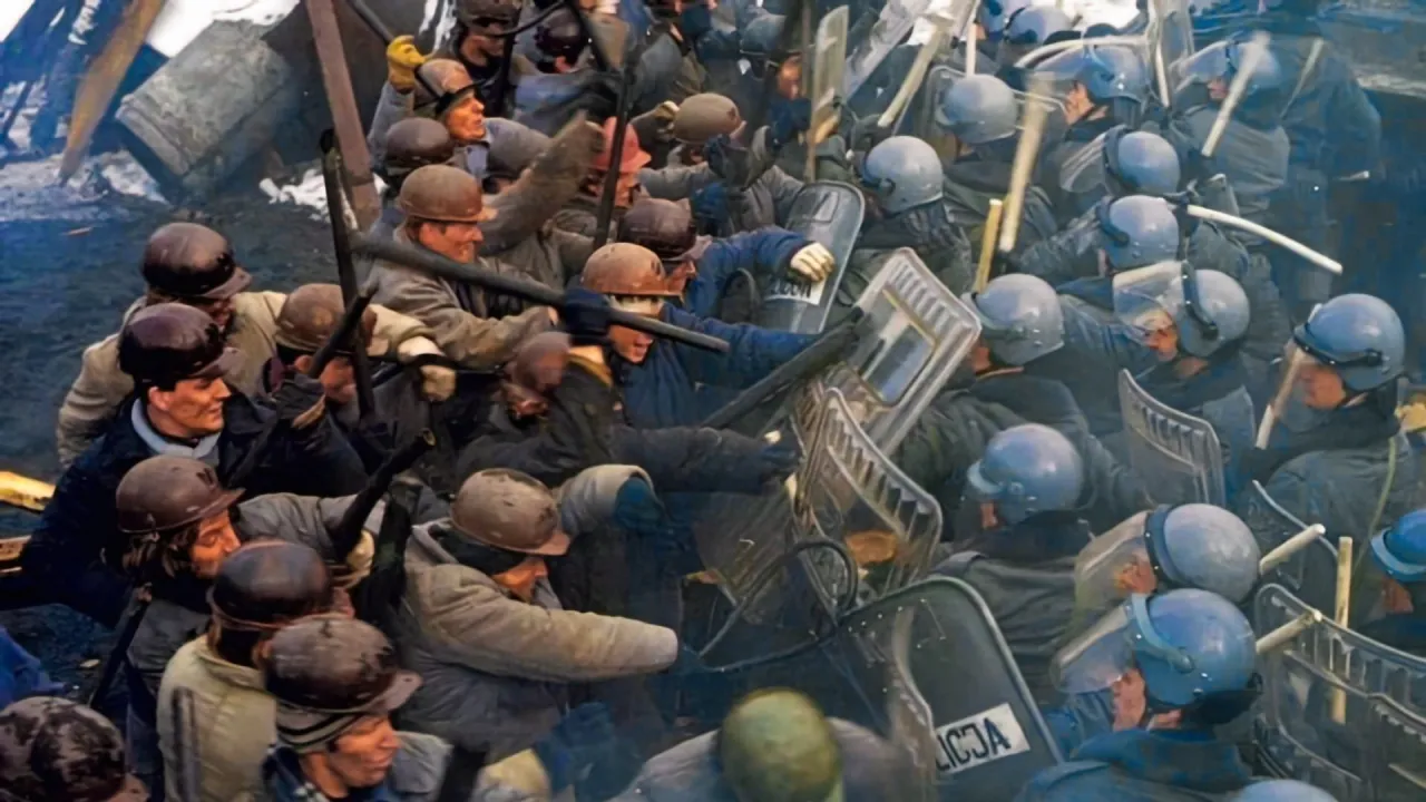 Zdjęcie Śmierć jak kromka chleba – film o heroizmie górników w stanie wojennym