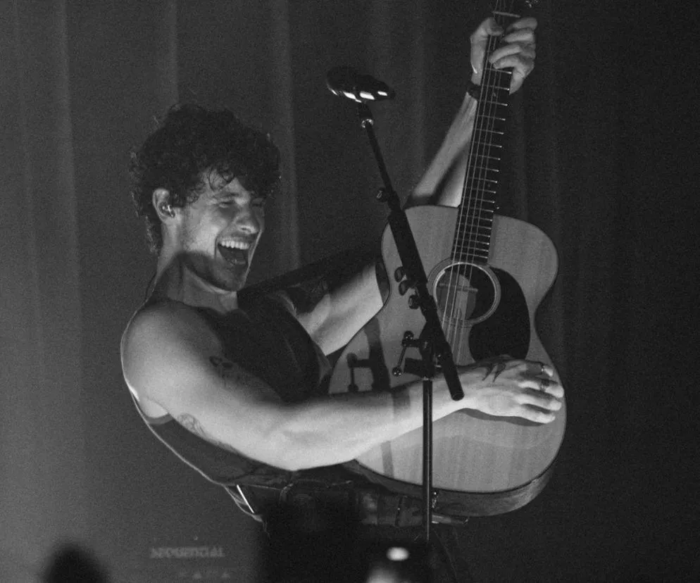 Zdjęcie Shawn Mendes ile ma lat? Zaskakujące fakty o jego karierze i osiągnięciach