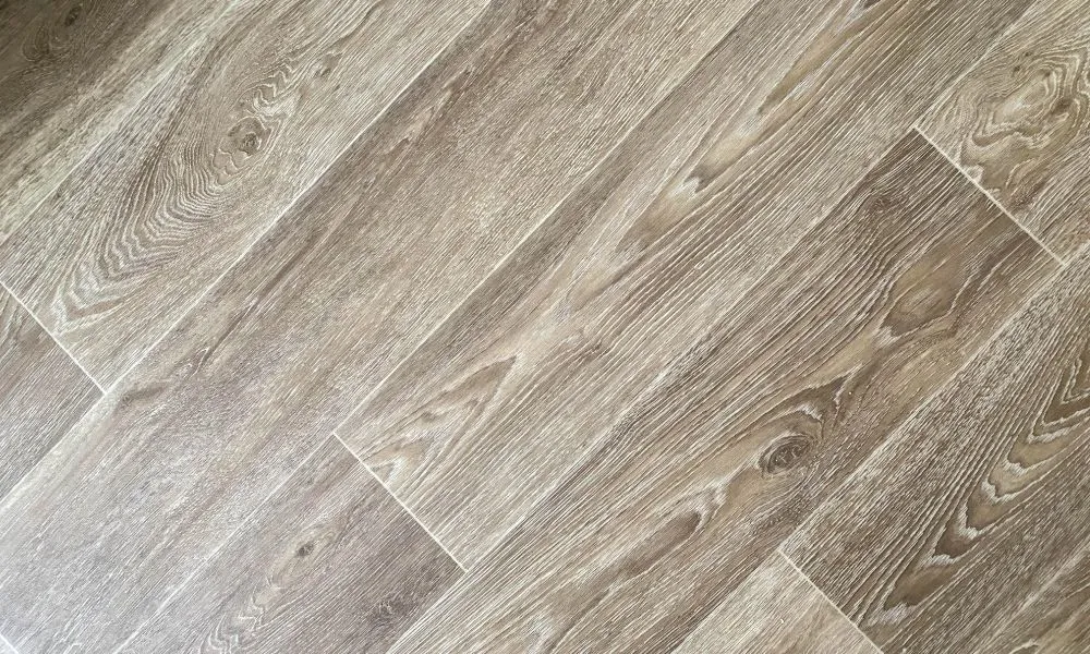 Zdjęcie Panele winylowe czym się różnią: kluczowe różnice i zalety w porównaniu