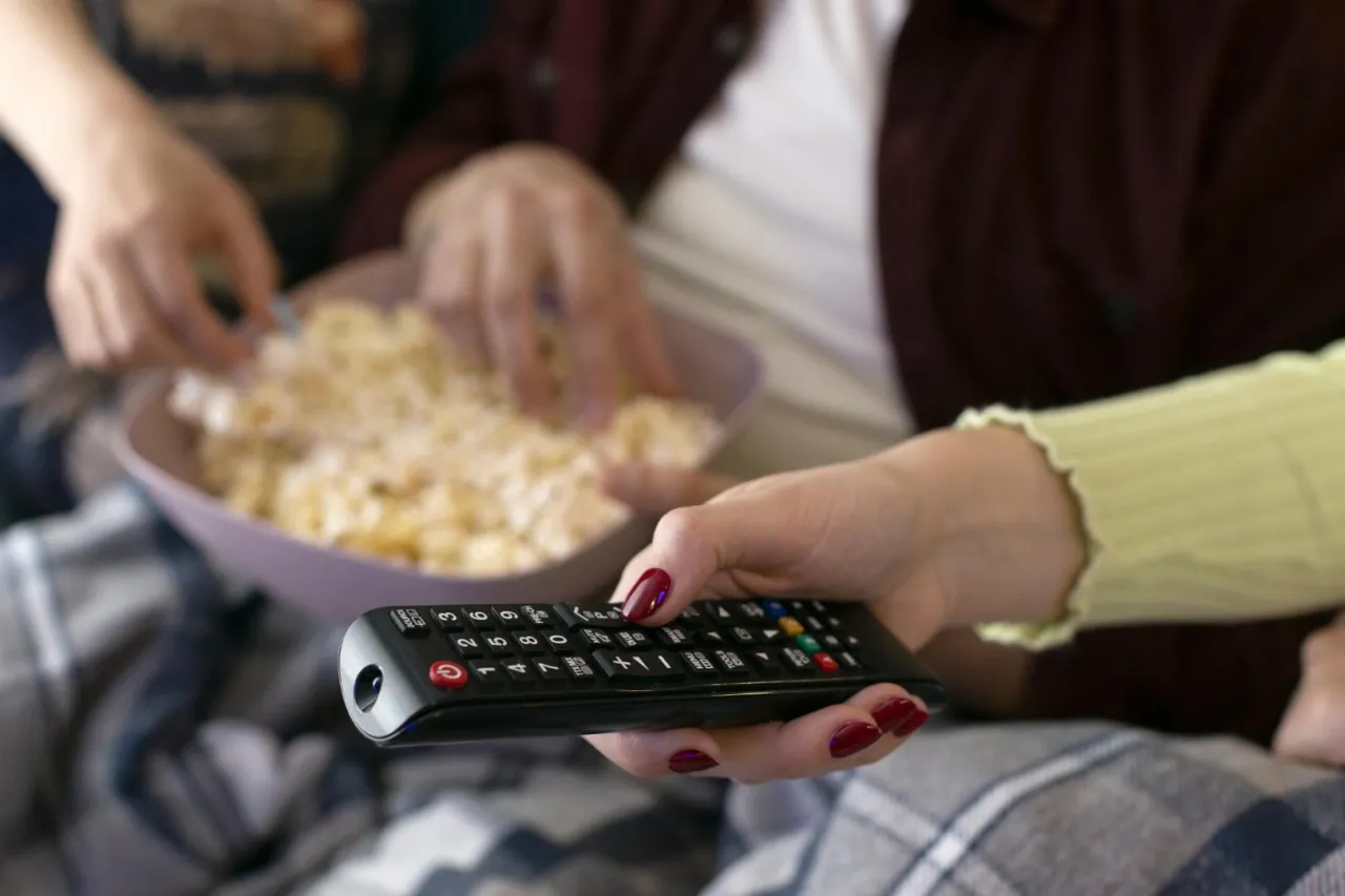 Zdjęcie Dofinansowanie do telewizora dla kogo? Sprawdź, czy się kwalifikujesz