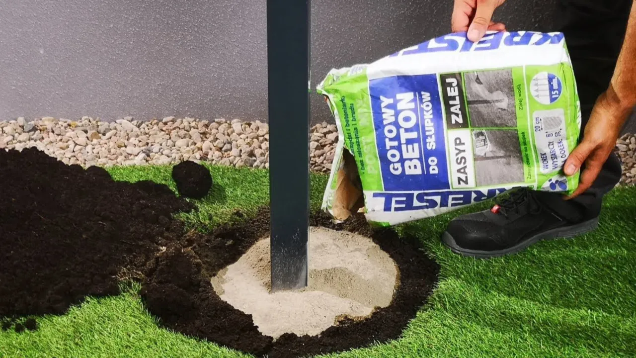 Zdjęcie Jak wybrać najlepszy cement do słupków ogrodzeniowych dla trwałych fundamentów