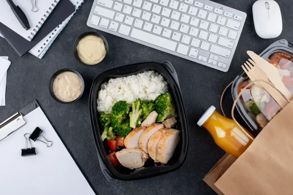 Zdjęcie Czy catering się opłaca? Sprawdź, ile możesz zaoszczędzić na jedzeniu