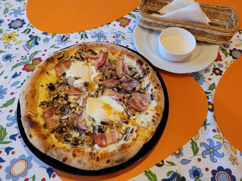 Zdjęcie Ulcinj gdzie zjeść: odkryj najlepsze restauracje i smaki regionu