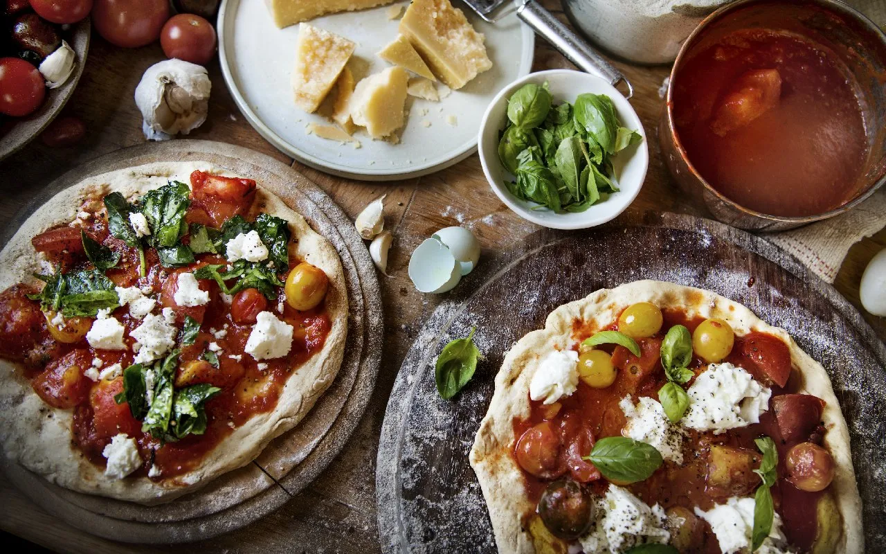 Zdjęcie Ile kalorii ma jeden kawałek pizzy? Sprawdź, co wpływa na kaloryczność