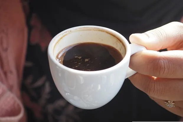 Zdjęcie Czy kawa podnosi cholesterol? Odkryj wpływ różnych metod parzenia