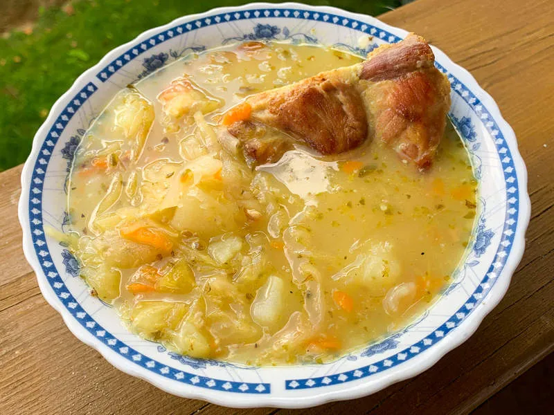 Zdjęcie Co zrobić z żeberkami z zupy: 5 smacznych pomysłów na dania