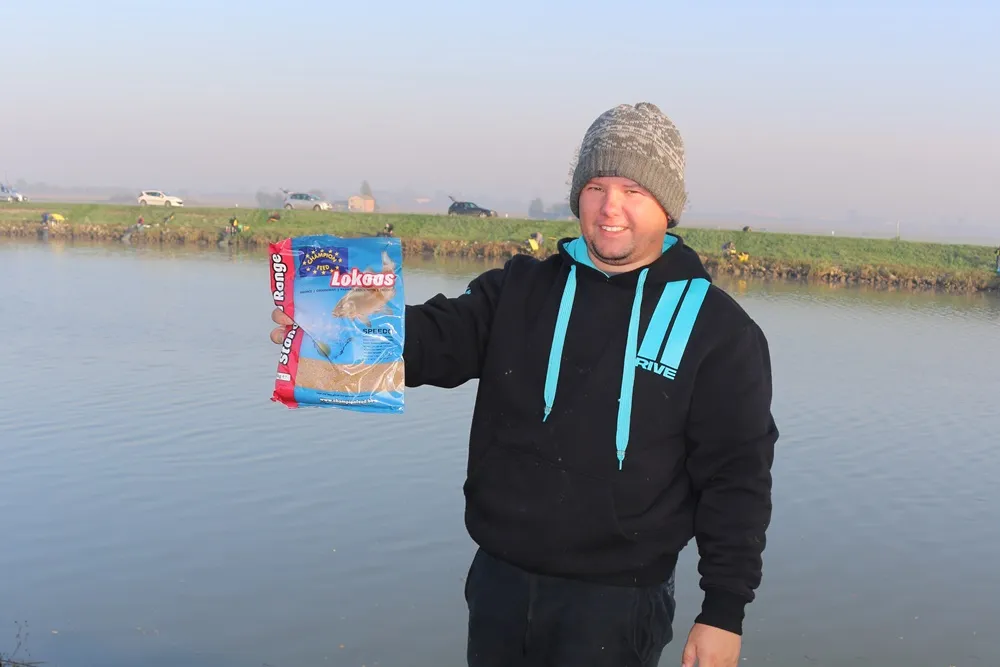 Zdjęcie Zanęta Champion Feed - skuteczność i opinie wędkarskie, które zaskakują