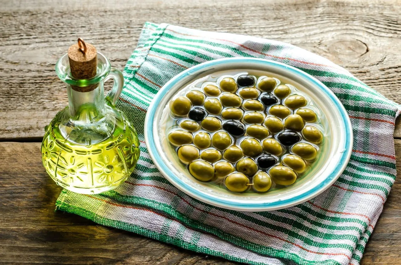 Zdjęcie Czy oliwki są kaloryczne? Odkryj ich niską kaloryczność i korzyści zdrowotne