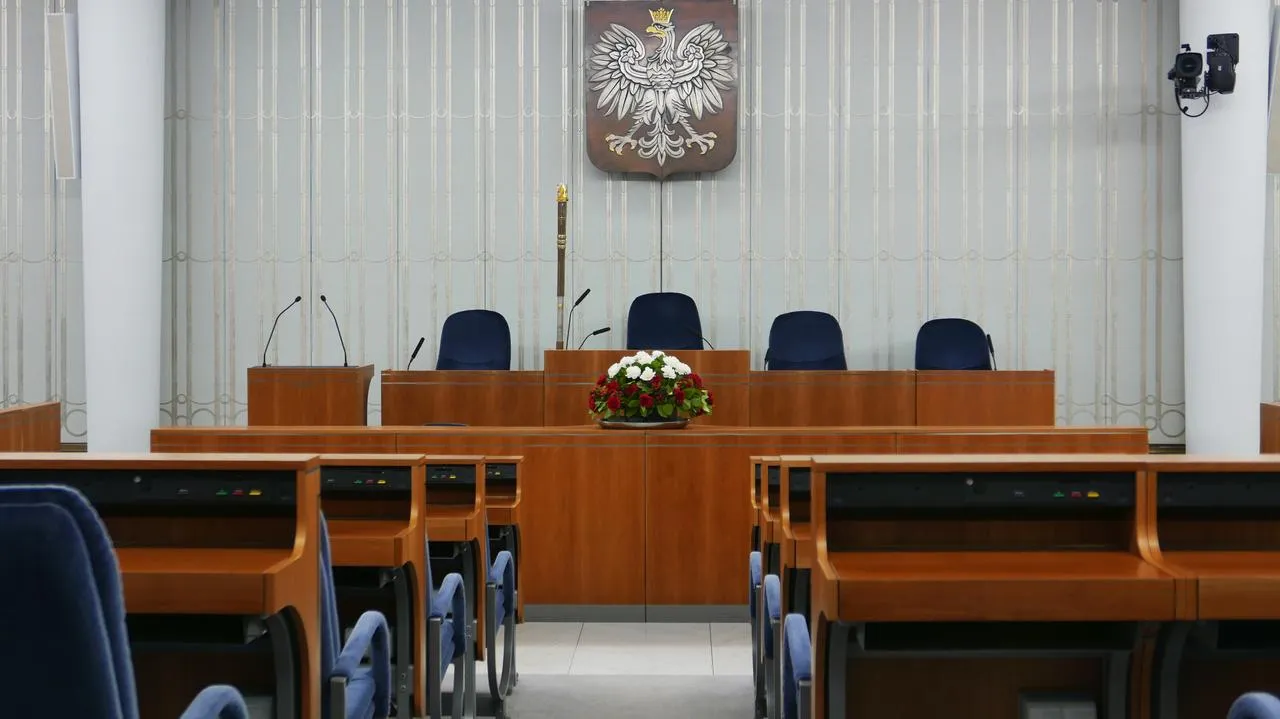 Zdjęcie Kto wchodził w skład senatu? Poznaj tajemnice jego członków