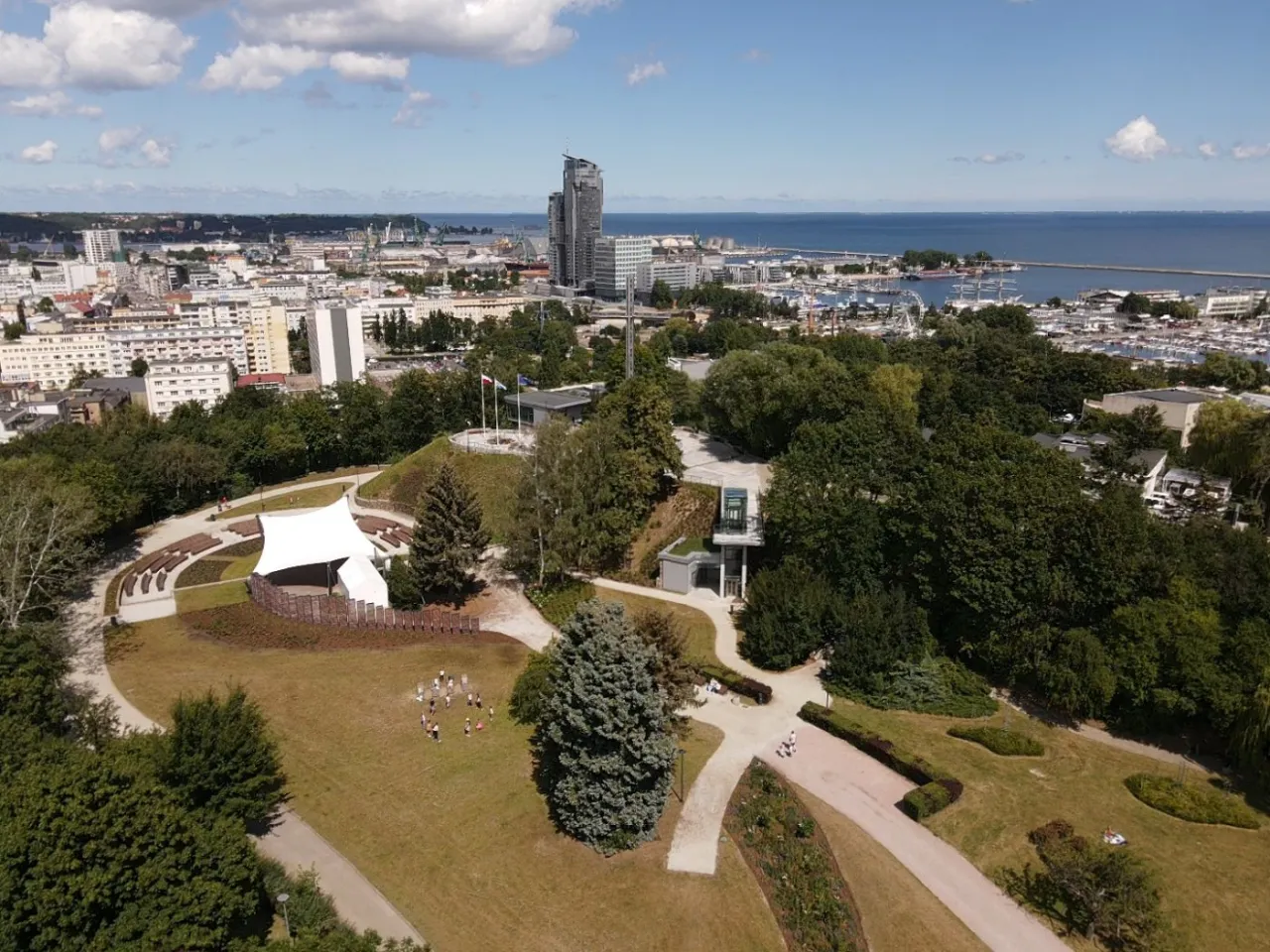 Zdjęcie Kamienna Góra Gdynia – ile schodów i jak trudna jest wspinaczka?