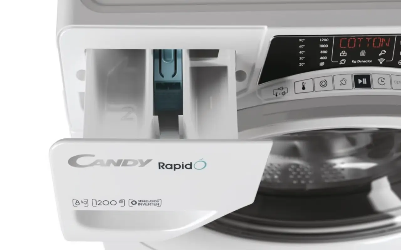 Zdjęcie Gdzie wlać płyn do prania w pralce od góry, aby uniknąć błędów?