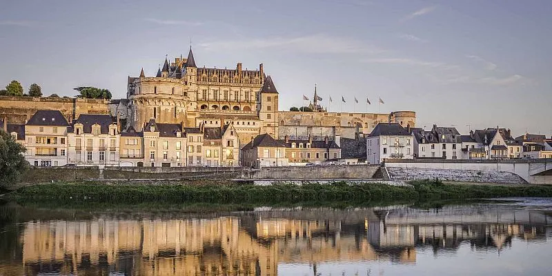 Zdjęcie Zamek w Amboise: Historia, tajemnice i co warto zobaczyć
