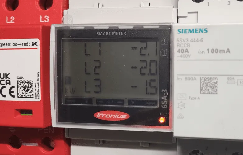 Zdjęcie Fronius Primo 4.0-1: Co oznacza jedna świecąca dioda? Rozwiązania