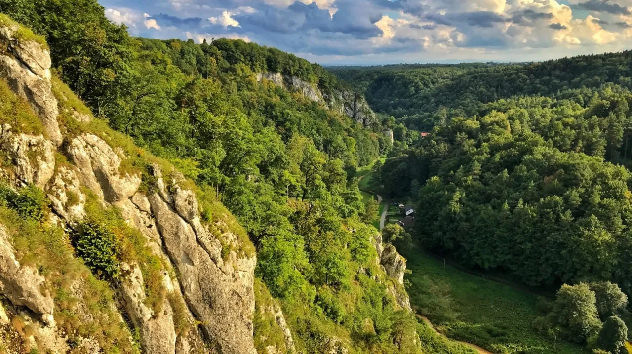 Zdjęcie Czy szlaki turystyczne są otwarte? Sprawdź aktualny stan i zasady