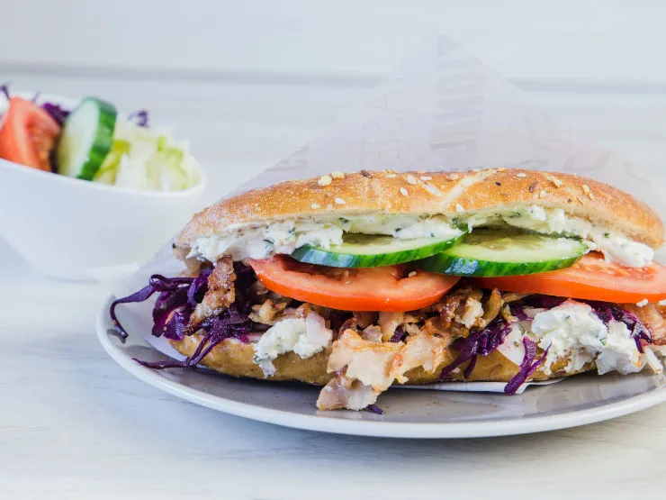 Zdjęcie Wie viel Kalorien hat ein Hähnchen Döner? Überraschende Nährwerte enthüllt