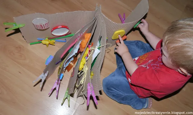 Zdjęcie Książeczka sensoryczna DIY - stwórz wyjątkową zabawkę dla dziecka