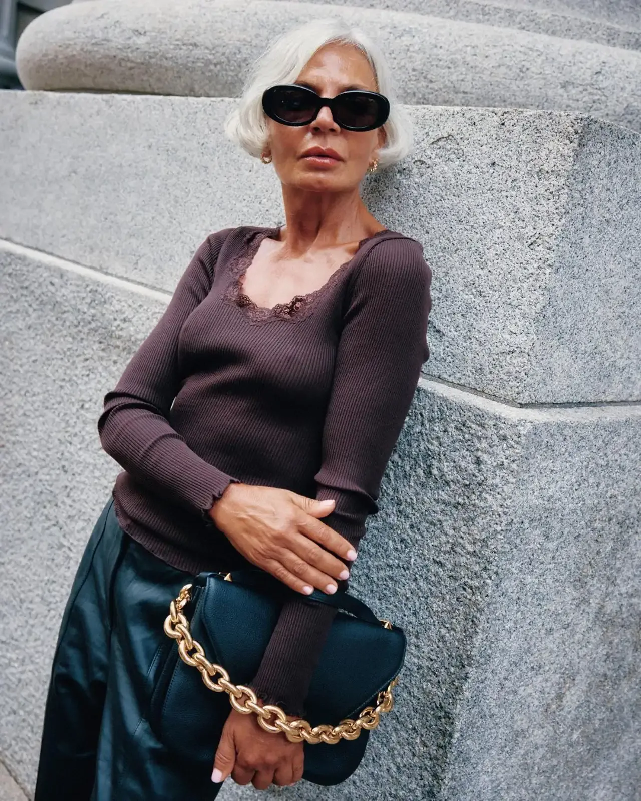 Zdjęcie Pantalón negro vestir mujer Zara: estilos que no puedes perderte