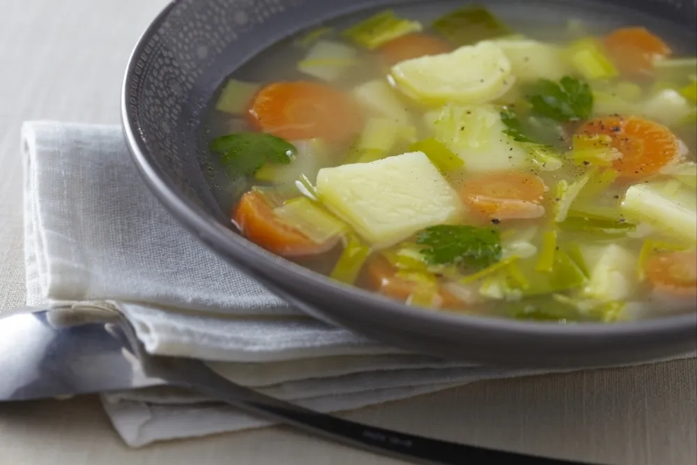 Zdjęcie Comment faire une bonne soupe de légumes délicieuse et réconfortante