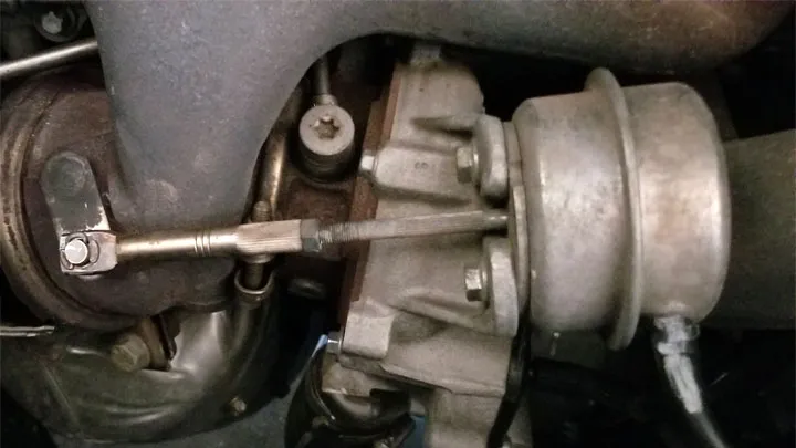 Zdjęcie Zawór wastegate objawy uszkodzenia, które mogą zniszczyć Twój silnik