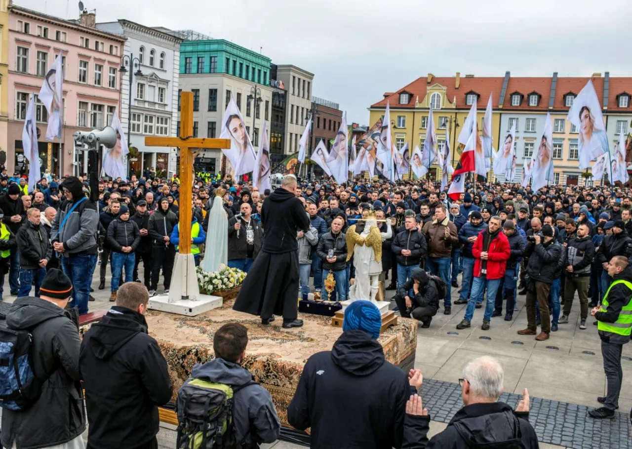 Zdjęcie Czy impreza w Wielkim Poście to grzech ciężki? Odkryj prawdę i konsekwencje