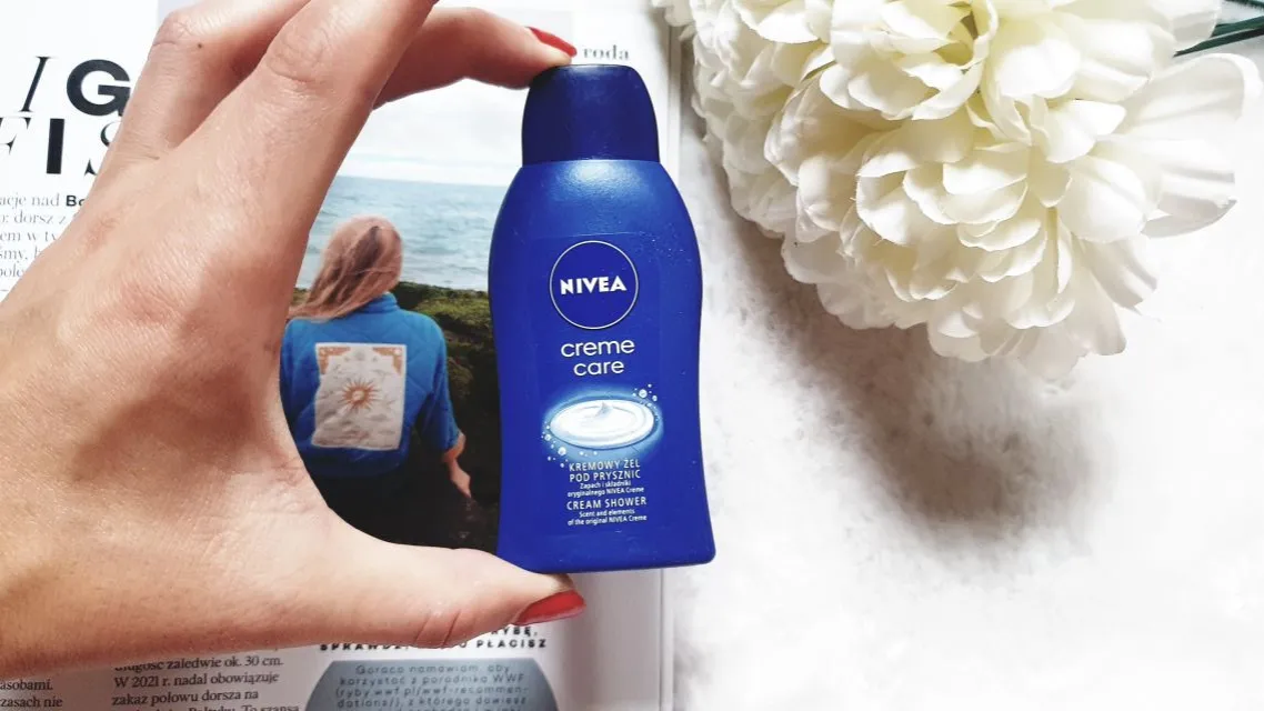 Zdjęcie Świeczka o zapachu kremu Nivea – poczuj wyjątkowy aromat w domu