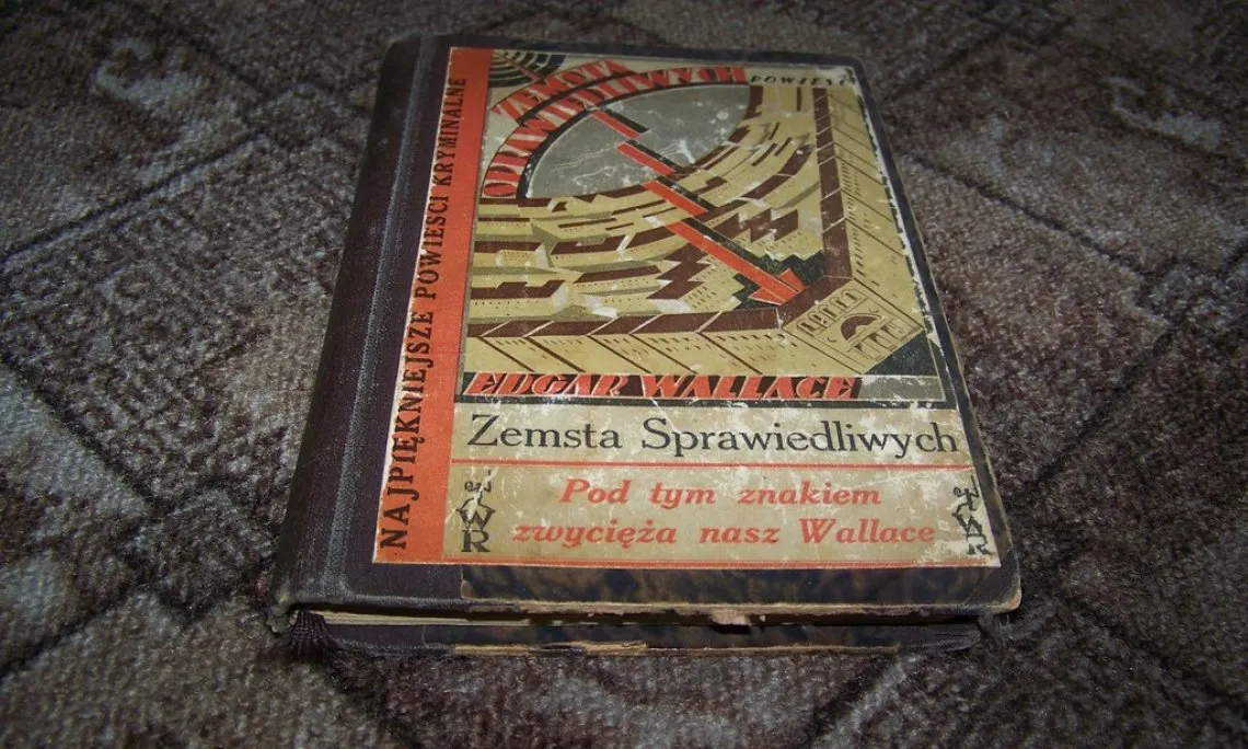 Zdjęcie Motyw zdrady w literaturze - kluczowe analizy i przykłady