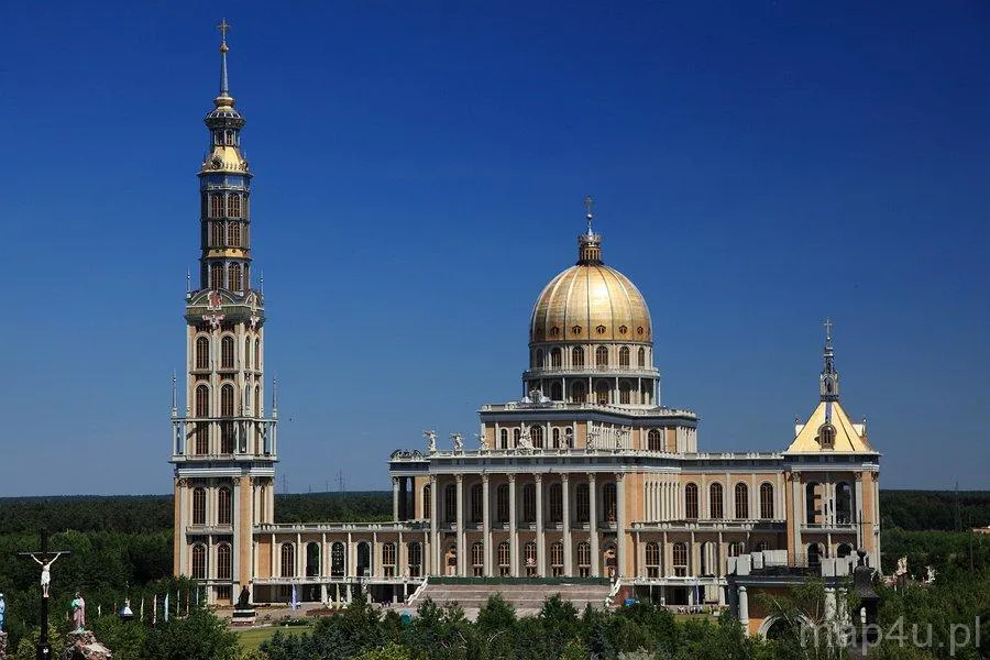 Zdjęcie Sanktuarium Matki Bożej Królowej Polski - historia, miejsca i pielgrzymki