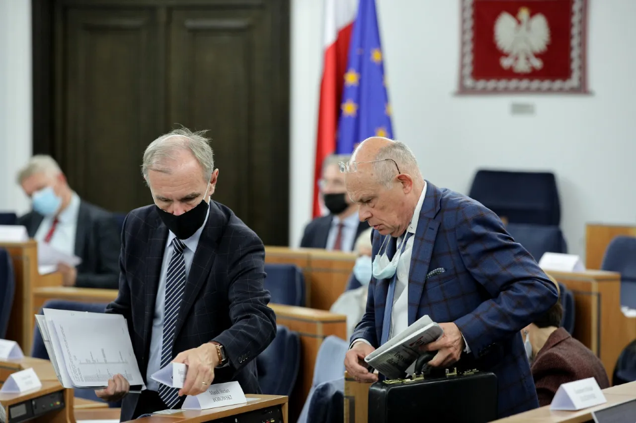 Zdjęcie Piątka Kaczyńskiego od kiedy? Poznaj daty i kluczowe wydarzenia