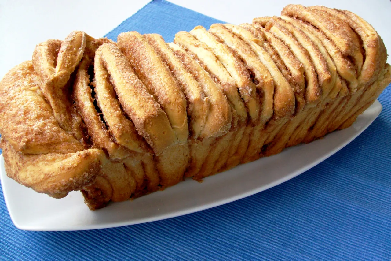 Zdjęcie Najlepszy przepis na ciasto cynamonowe, które oczaruje Twoich gości