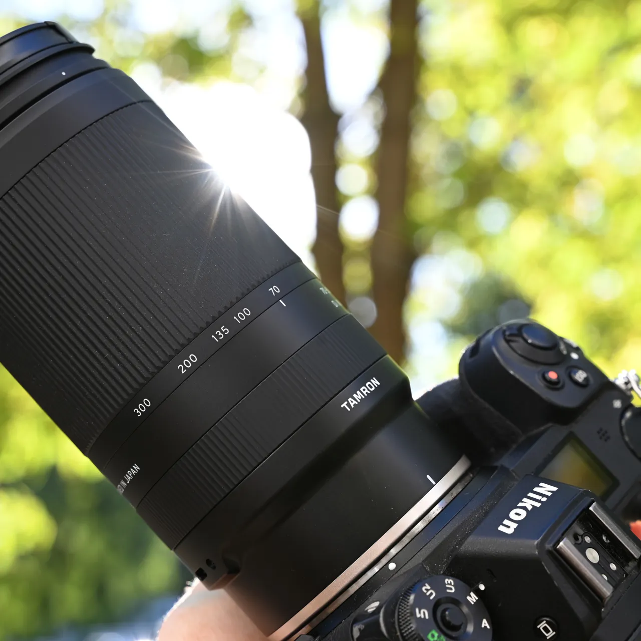 Zdjęcie Czy obiektyw Tamron pasuje do Nikona? Sprawdź kompatybilność i modele