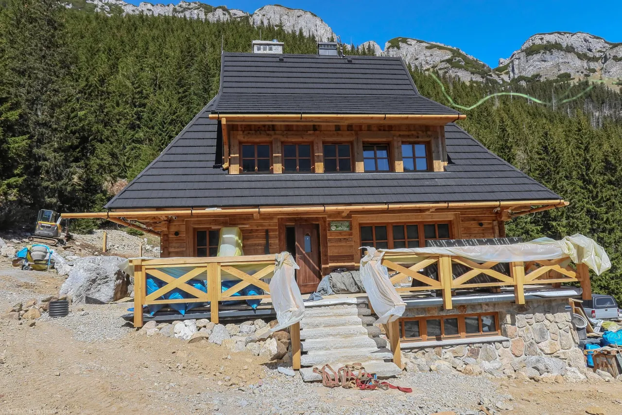 Zdjęcie Czy schronisko może odmówić noclegu? Poznaj swoje prawa i sytuacje