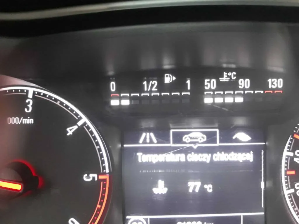 Zdjęcie Jak sprawdzić temperaturę silnika w Opel Astra H i uniknąć przegrzania