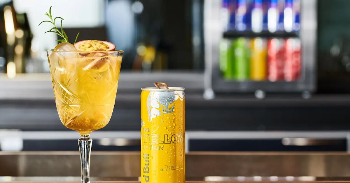 Zdjęcie Najlepsze drinki z Red Bull, które zaskoczą Twoich gości