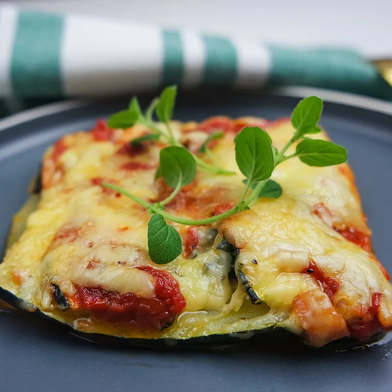 Zdjęcie Szybka i prosta keto zapiekanka z cukinii, która zachwyci smakiem