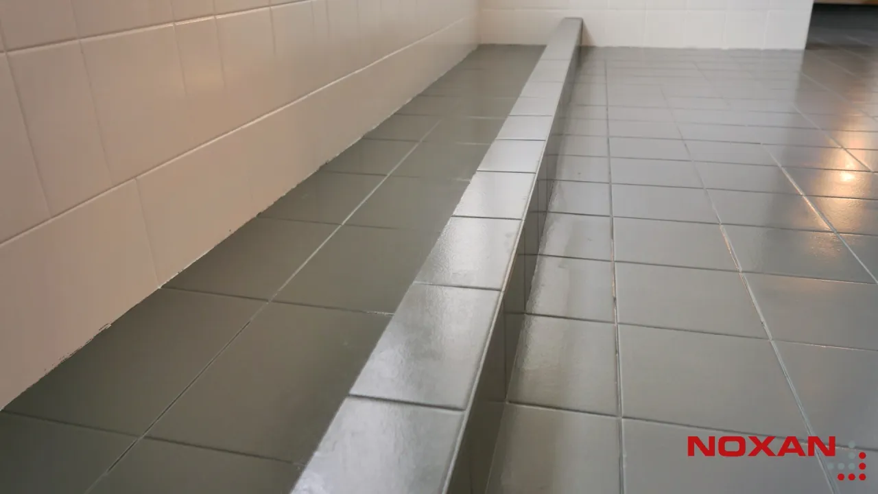 Zdjęcie Jak odnowić kafelki na podłodze i przywrócić im nowy blask