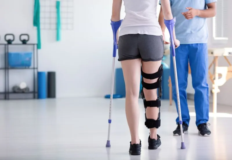 Zdjęcie Czy fizjoterapeuta wystawia L4? Oto, co musisz wiedzieć