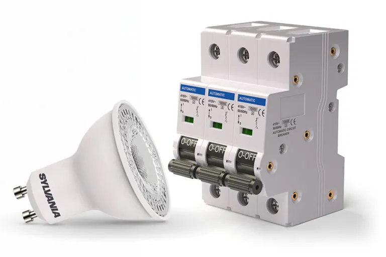 Zdjęcie Combien de points lumineux sur un disjoncteur 10A : limites et sécurité