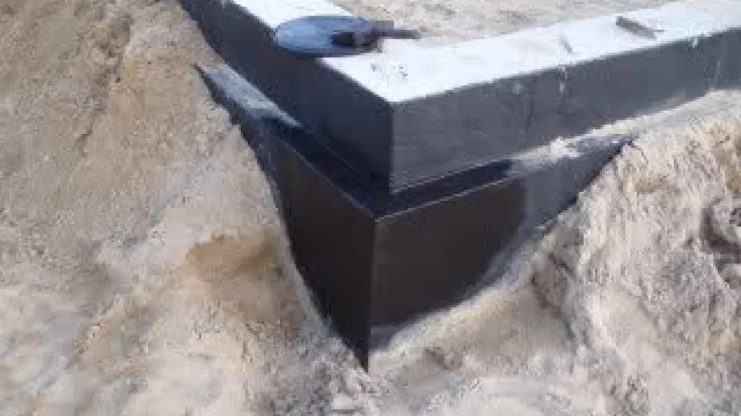 Zdjęcie Jak zabezpieczyć fundamenty przed wilgocią i mrozem skutecznie
