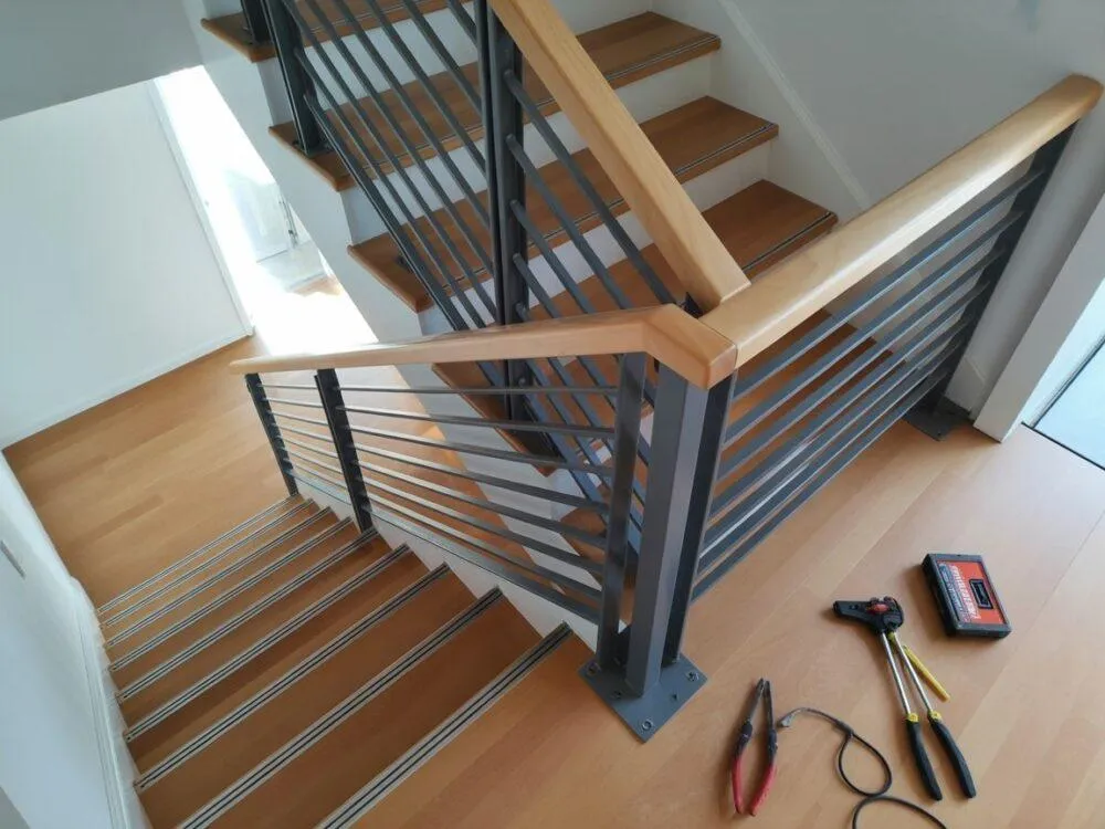 Zdjęcie Jak wykonać balustradę krzyżową - proste kroki i niezbędne materiały