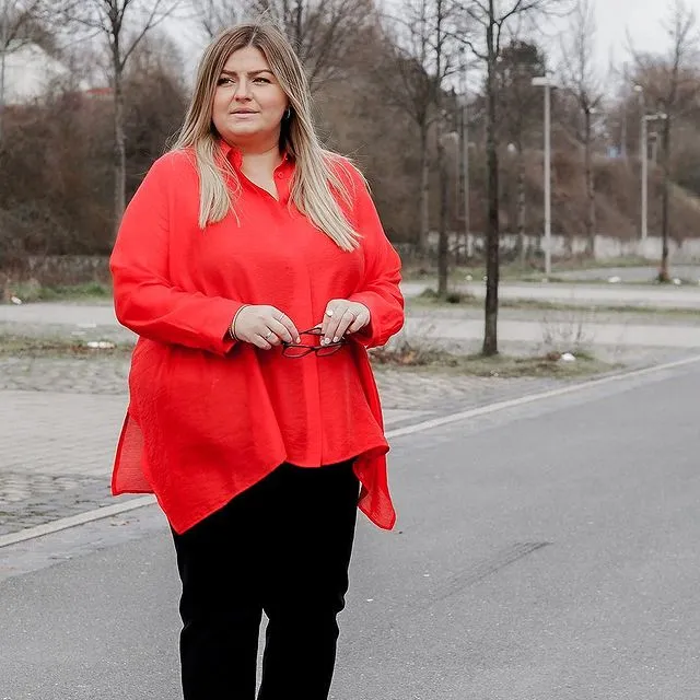 Zdjęcie Jak zostać modelką XL: Kluczowe kroki do sukcesu w branży modeli