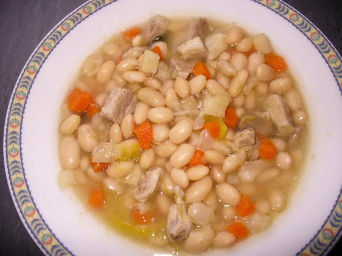 Zdjęcie Die besten Gewürze für weiße Bohnensuppe: So gelingt der Geschmack