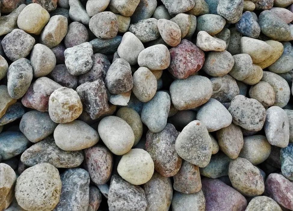 Zdjęcie Ile waży m3 żwiru 8 16? Poznaj zaskakujące różnice w wadze