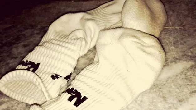 Zdjęcie Soda na białe skarpetki: Prosty spos&oacute;b na idealną biel