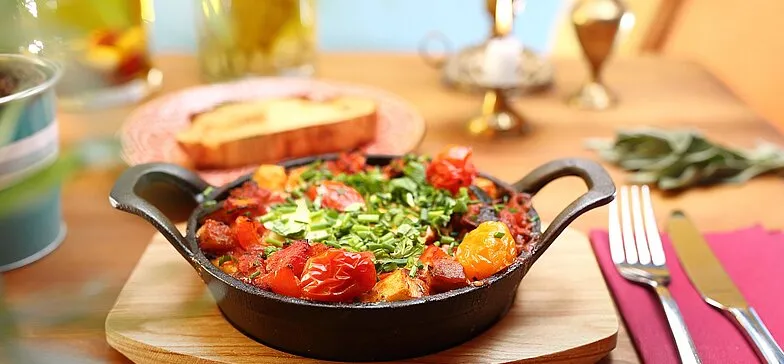 Zdjęcie Gdzie zjeść w Łodzi na Piotrkowskiej? Odkryj najlepsze miejsca!