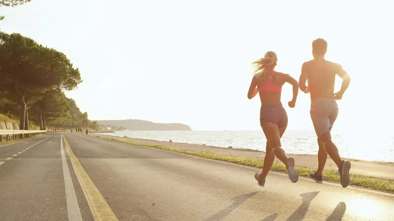 Zdjęcie Cardio rano czy wieczorem: co wybrać dla lepszych wyników?