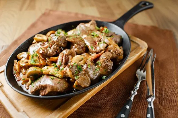 Zdjęcie Miękka wątr&oacute;bka drobiowa: Sekret soczystości (bez goryczki!)