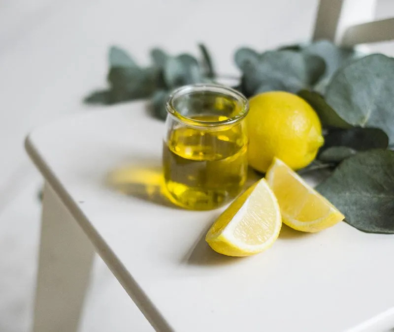 Zdjęcie Oliwa z oliwek z cytryną na co pomaga – odkryj jej zdrowotne właściwości