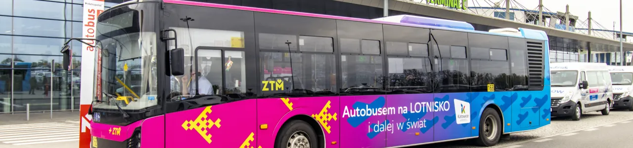 Zdjęcie Jak dojechać na lotnisko w Katowicach z dworca PKP - najlepsze opcje transportu